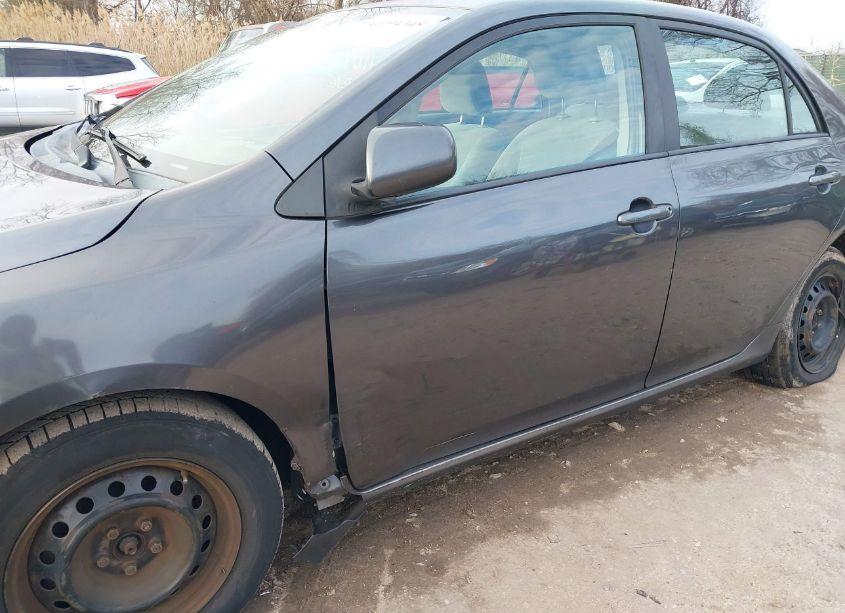 Photo 18 of 2011 Toyota Corolla LE (VIN 2T1BU4EE6BC604251)