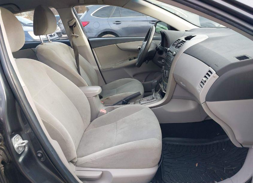 Photo 5 of 2011 Toyota Corolla LE (VIN 2T1BU4EE6BC604251)