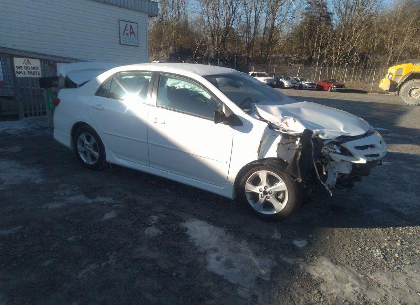 2011 Toyota Corolla S (VIN 2T1BU4EE6BC620787) main photo