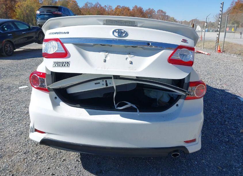 Photo 16 of 2011 Toyota Corolla S (VIN 2T1BU4EE6BC620787)