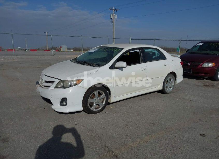 Photo 2 of 2011 Toyota Corolla S (VIN 2T1BU4EE6BC645494)