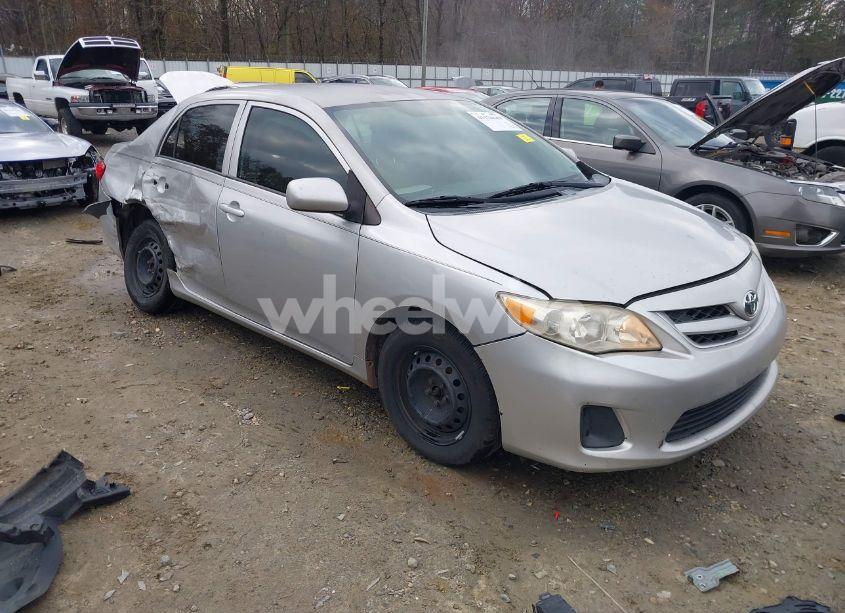 2011 Toyota Corolla LE (VIN 2T1BU4EE6BC652848) main photo