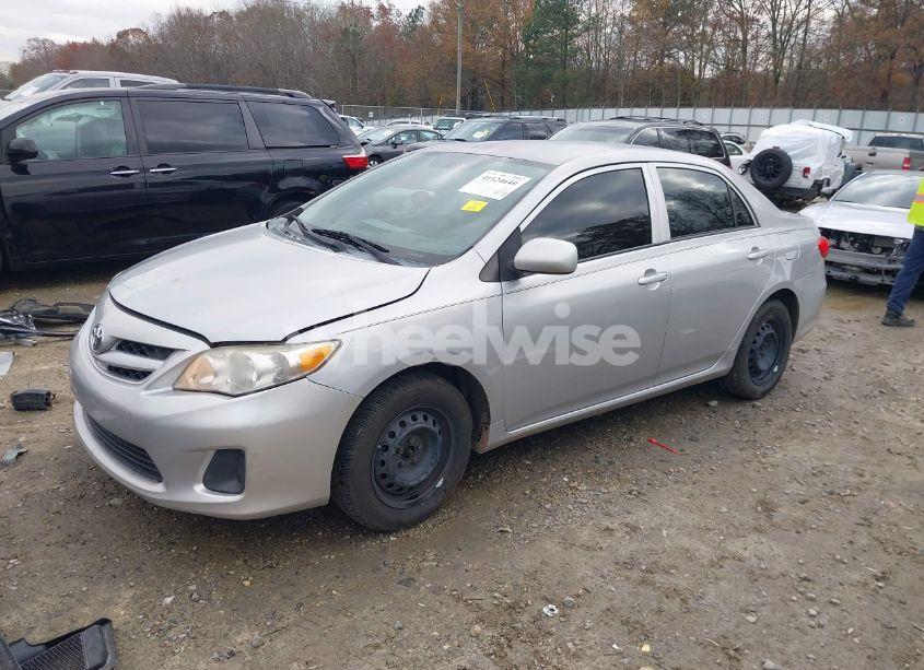 Photo 2 of 2011 Toyota Corolla LE (VIN 2T1BU4EE6BC652848)