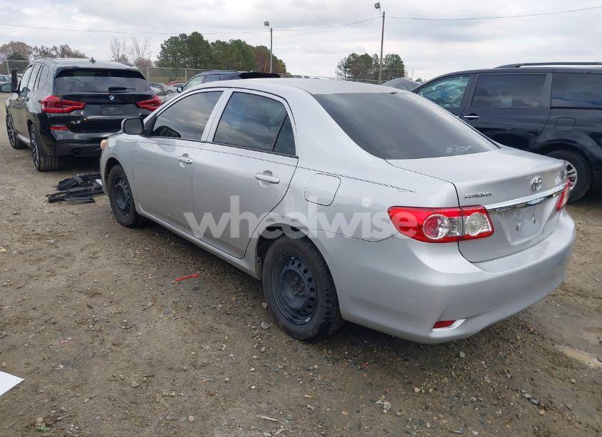 Photo 3 of 2011 Toyota Corolla LE (VIN 2T1BU4EE6BC652848)