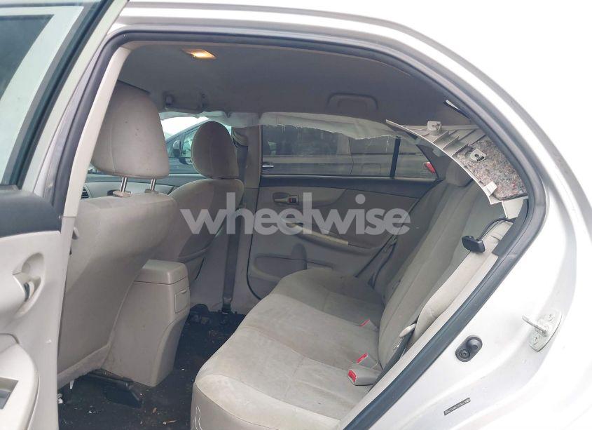 Photo 8 of 2011 Toyota Corolla LE (VIN 2T1BU4EE6BC652848)