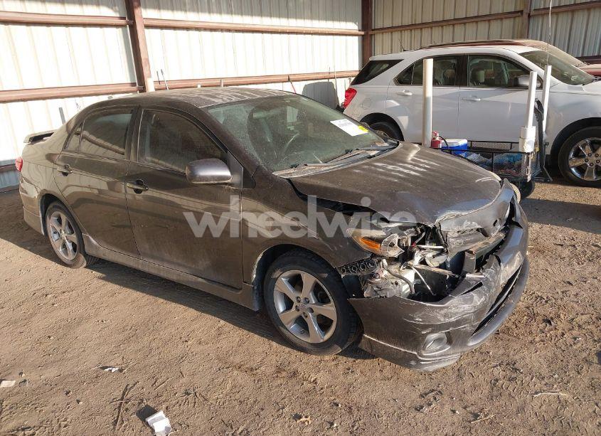 2011 Toyota Corolla S (VIN 2T1BU4EE6BC695957) main photo