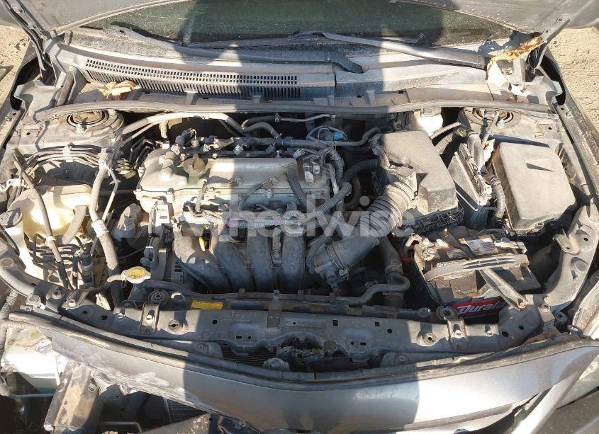 Photo 10 of 2011 Toyota Corolla S (VIN 2T1BU4EE6BC695957)