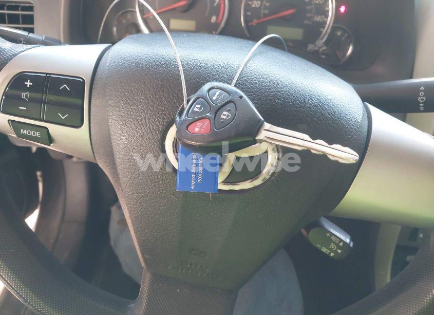 Photo 11 of 2011 Toyota Corolla S (VIN 2T1BU4EE6BC695957)