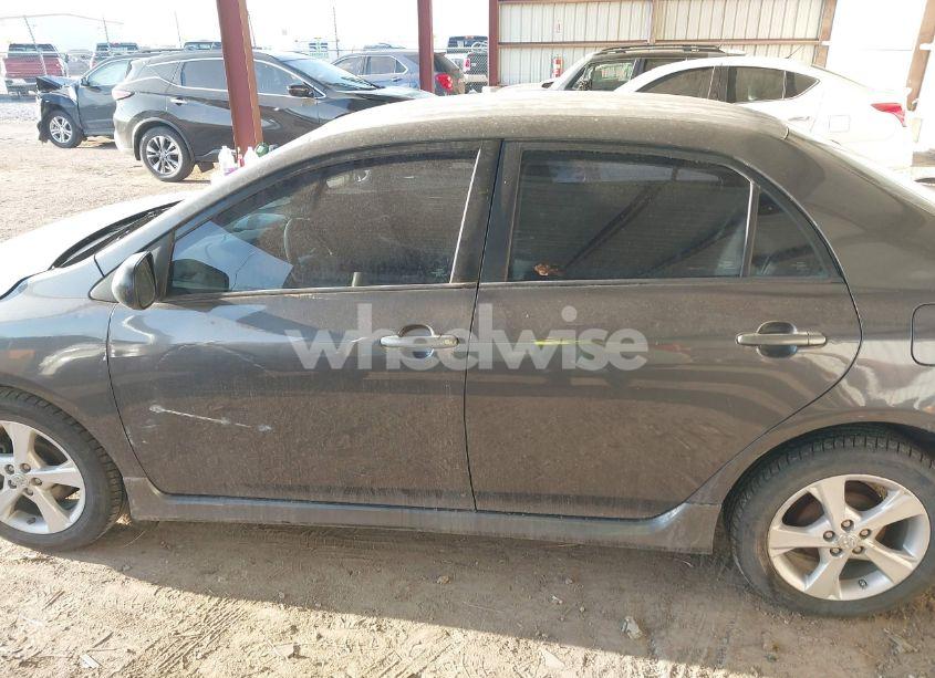 Photo 14 of 2011 Toyota Corolla S (VIN 2T1BU4EE6BC695957)