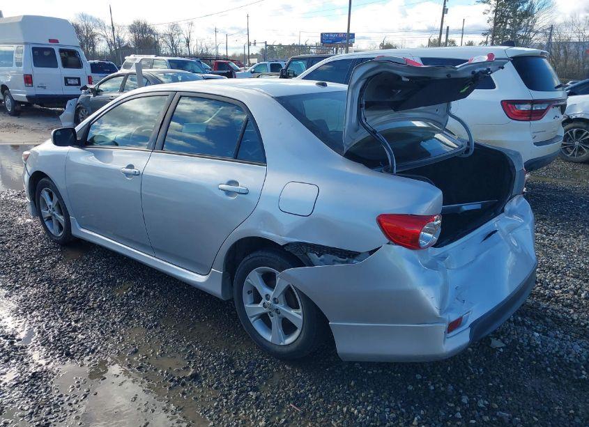 Photo 3 of 2011 Toyota Corolla S (VIN 2T1BU4EE6BC700347)