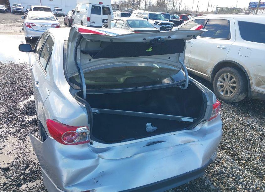 Photo 6 of 2011 Toyota Corolla S (VIN 2T1BU4EE6BC700347)