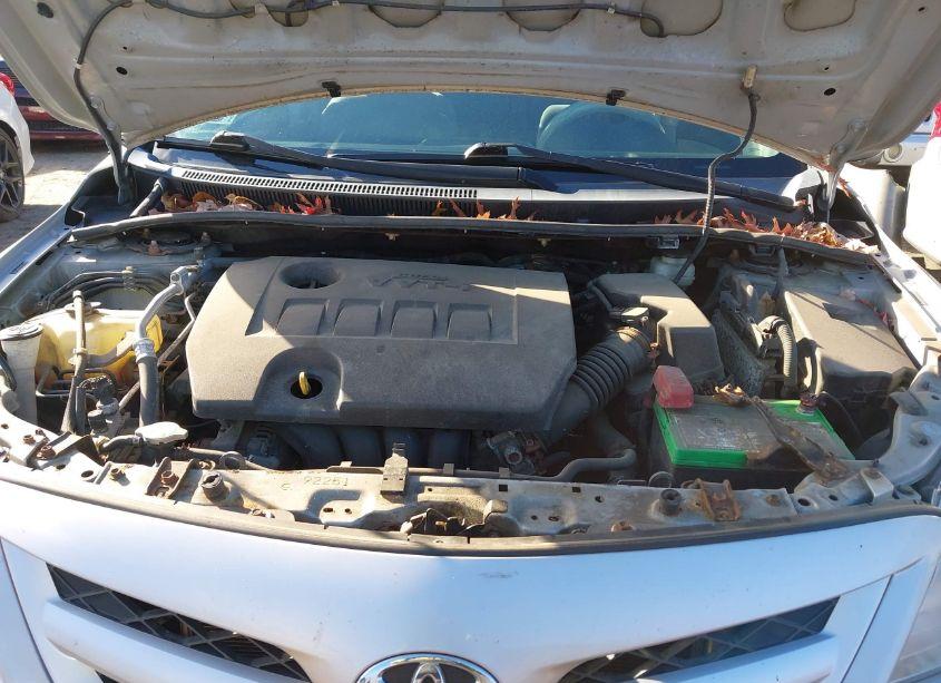 Photo 10 of 2011 Toyota Corolla LE (VIN 2T1BU4EE6BC754246)