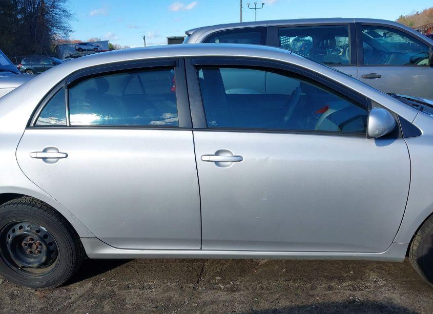 Photo 14 of 2011 Toyota Corolla LE (VIN 2T1BU4EE6BC754246)