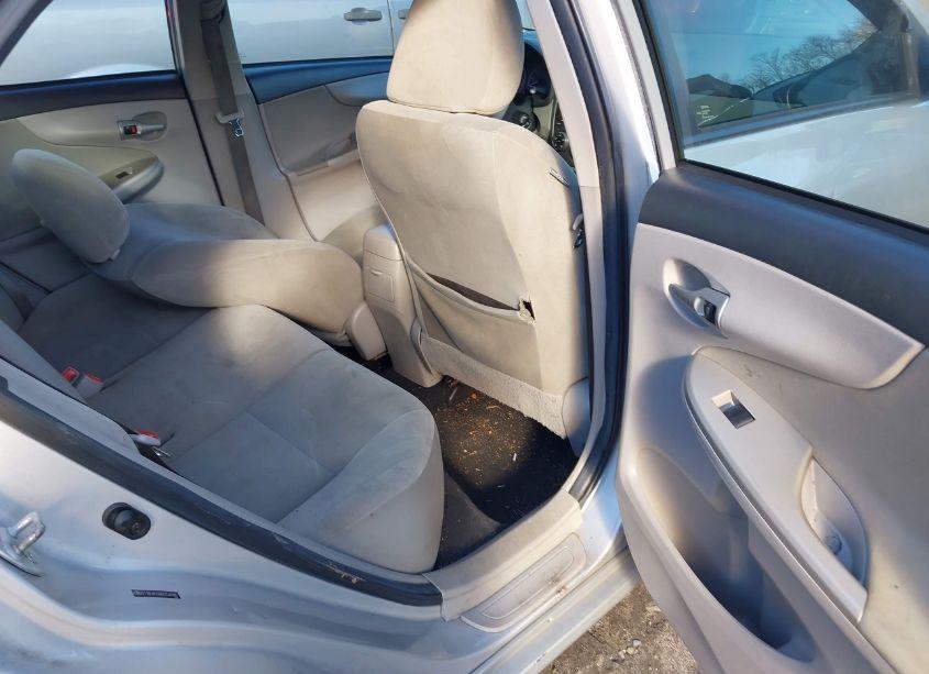 Photo 8 of 2011 Toyota Corolla LE (VIN 2T1BU4EE6BC754246)