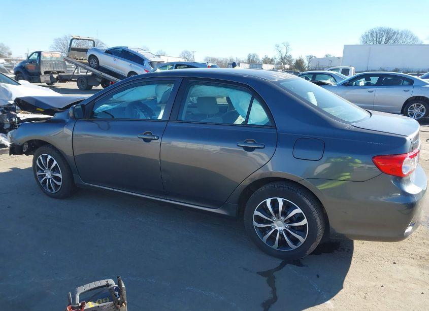 Photo 13 of 2012 Toyota Corolla LE (VIN 2T1BU4EE6CC800868)