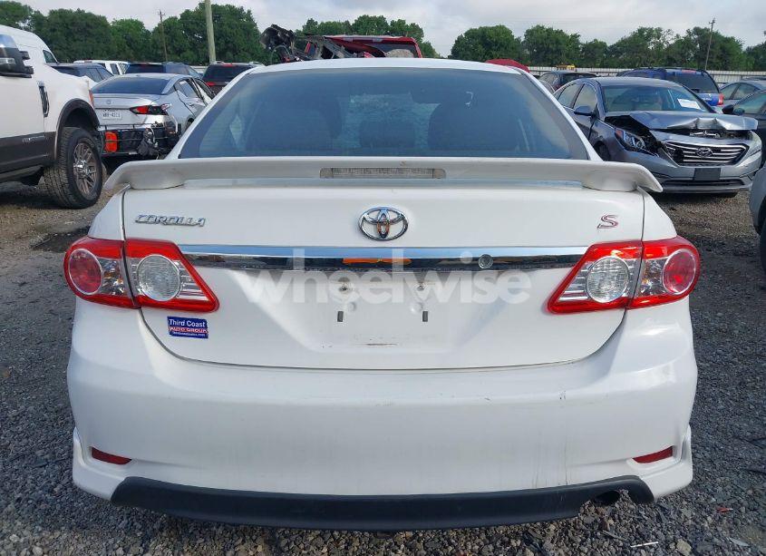 Photo 16 of 2012 Toyota Corolla S (VIN 2T1BU4EE6CC805407)