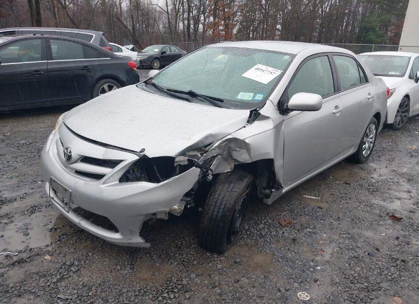 Photo 2 of 2012 Toyota Corolla LE (VIN 2T1BU4EE6CC826967)