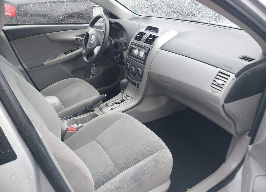 Photo 5 of 2012 Toyota Corolla LE (VIN 2T1BU4EE6CC826967)