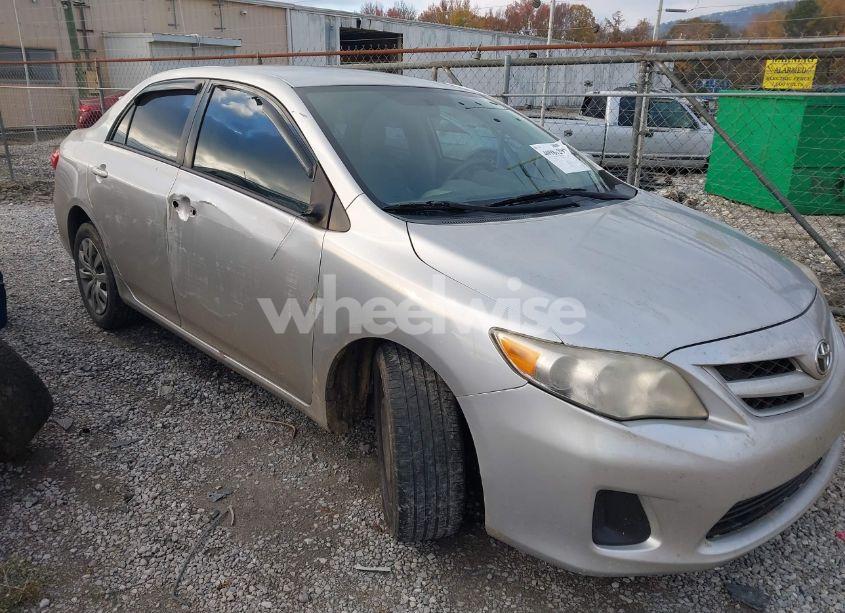 Photo 13 of 2012 Toyota Corolla LE (VIN 2T1BU4EE6CC829125)