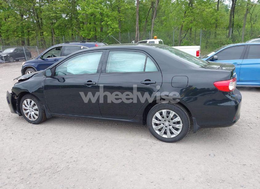 Photo 13 of 2012 Toyota Corolla LE (VIN 2T1BU4EE6CC851626)