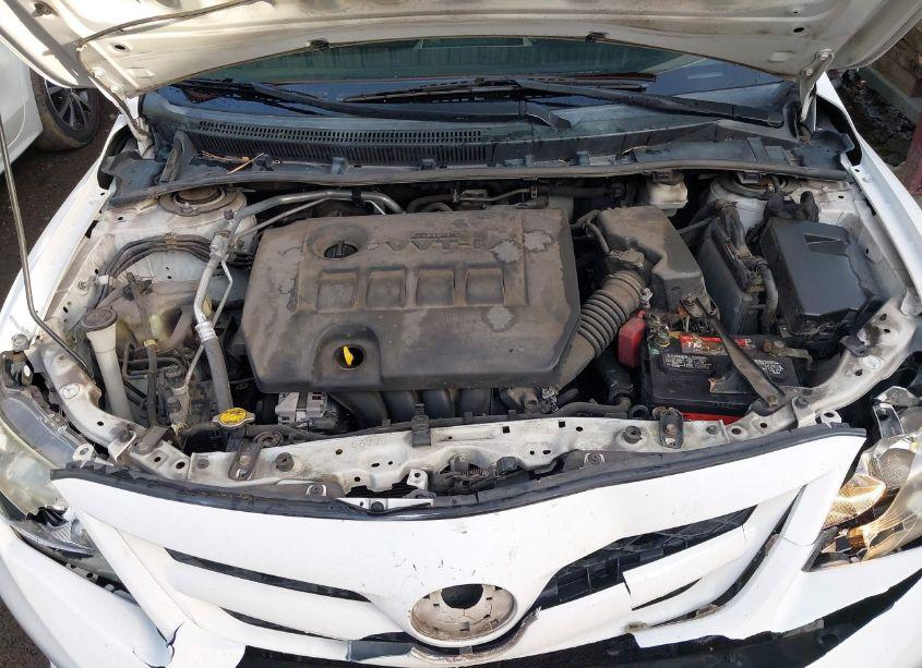 Photo 10 of 2012 Toyota Corolla S (VIN 2T1BU4EE6CC866126)