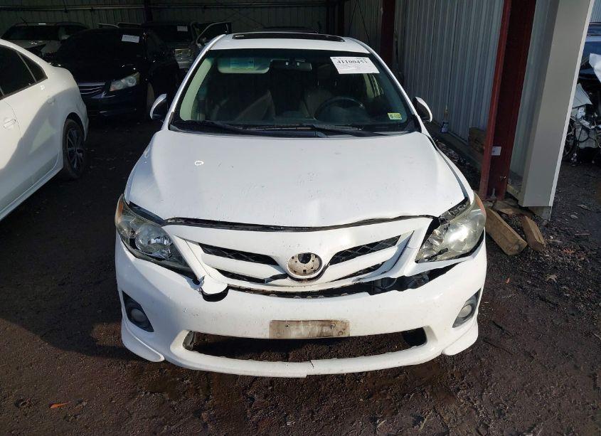 Photo 12 of 2012 Toyota Corolla S (VIN 2T1BU4EE6CC866126)