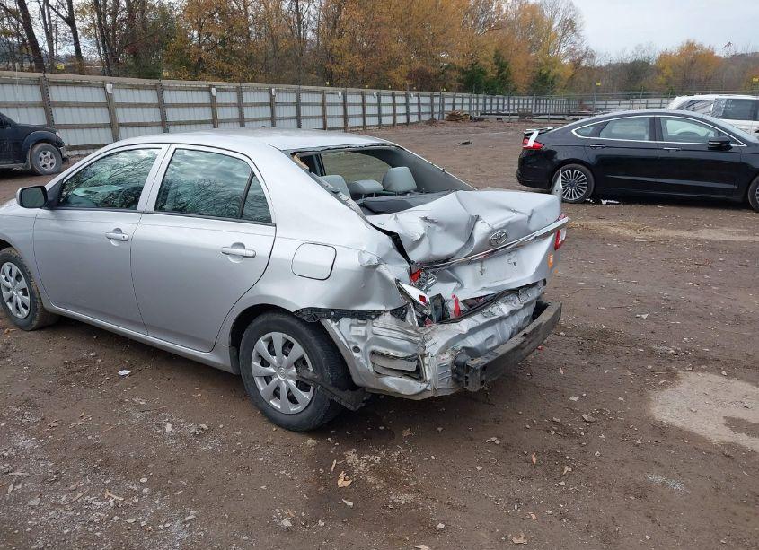 Photo 6 of 2012 Toyota Corolla L (VIN 2T1BU4EE6CC897196)