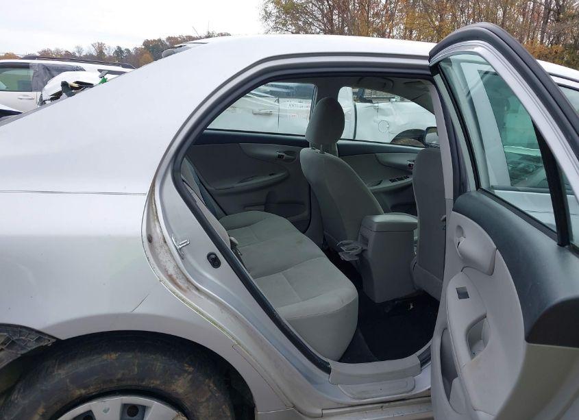 Photo 8 of 2012 Toyota Corolla L (VIN 2T1BU4EE6CC897196)