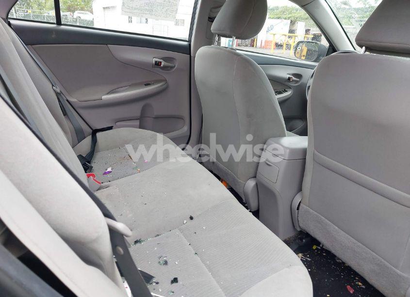 Photo 8 of 2012 Toyota Corolla LE (VIN 2T1BU4EE6CC900680)