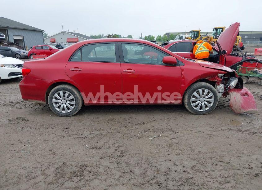 Photo 13 of 2012 Toyota Corolla LE (VIN 2T1BU4EE6CC902784)