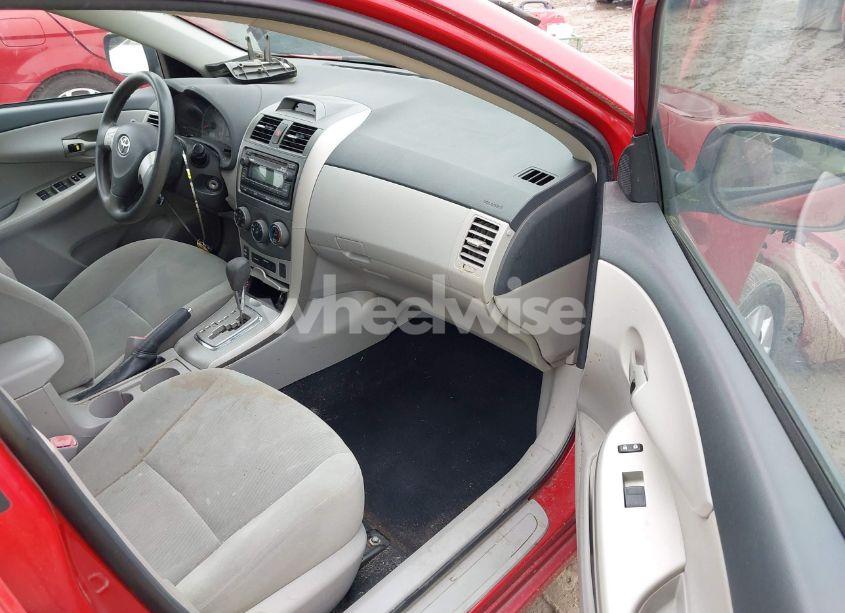 Photo 5 of 2012 Toyota Corolla LE (VIN 2T1BU4EE6CC902784)