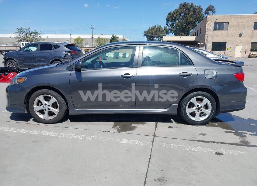 Photo 14 of 2013 Toyota Corolla S (VIN 2T1BU4EE6DC006700)