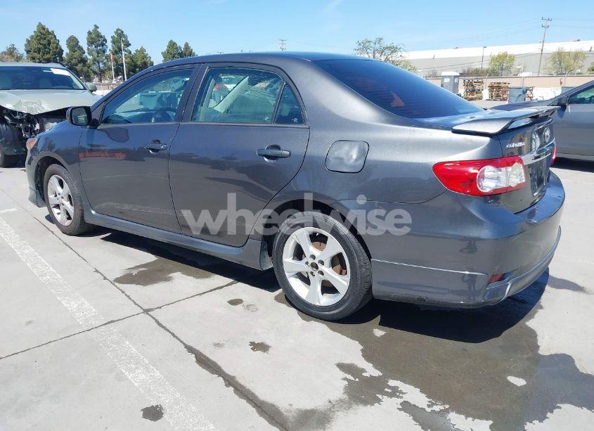 Photo 3 of 2013 Toyota Corolla S (VIN 2T1BU4EE6DC006700)