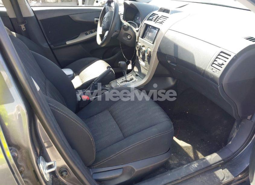 Photo 5 of 2013 Toyota Corolla S (VIN 2T1BU4EE6DC006700)