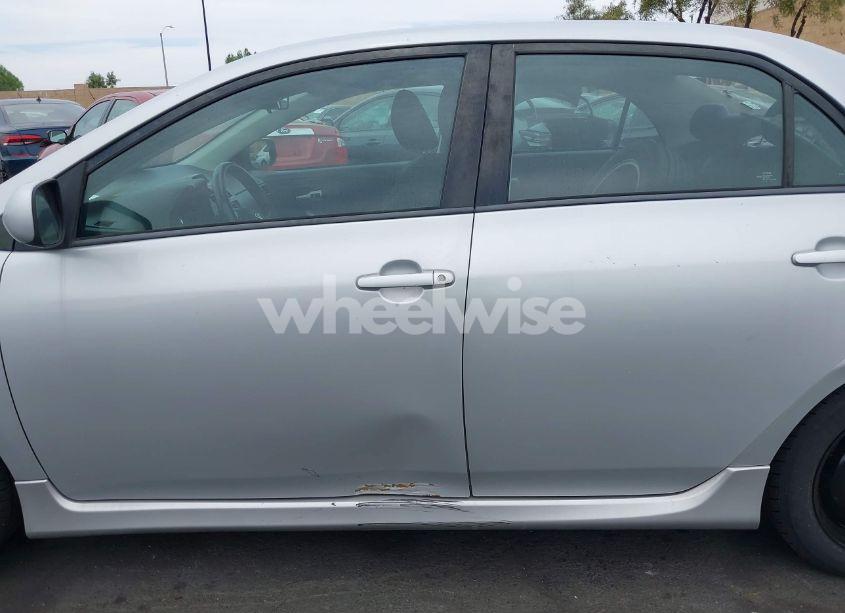 Photo 15 of 2013 Toyota Corolla S (VIN 2T1BU4EE6DC013467)