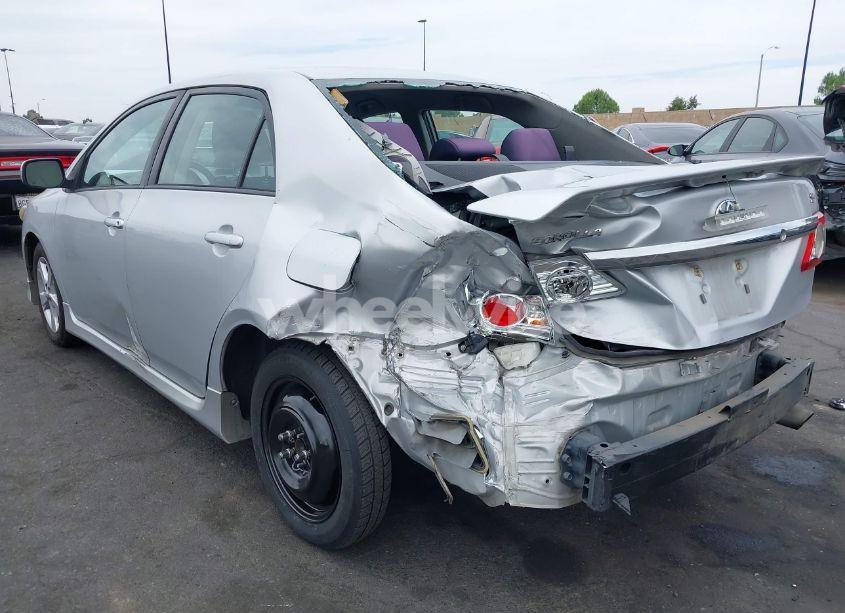 Photo 3 of 2013 Toyota Corolla S (VIN 2T1BU4EE6DC013467)