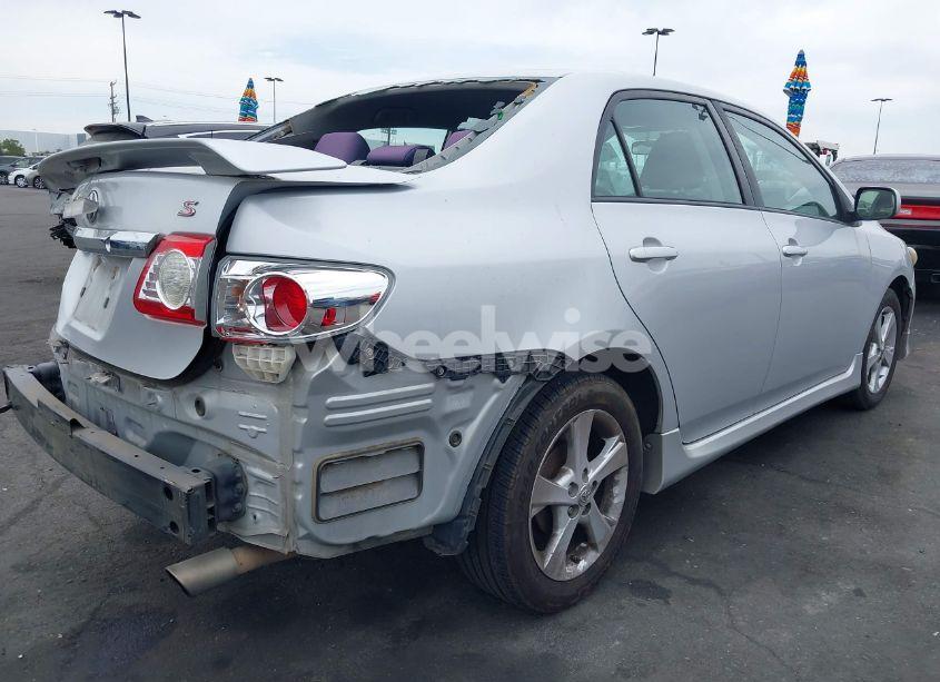 Photo 4 of 2013 Toyota Corolla S (VIN 2T1BU4EE6DC013467)