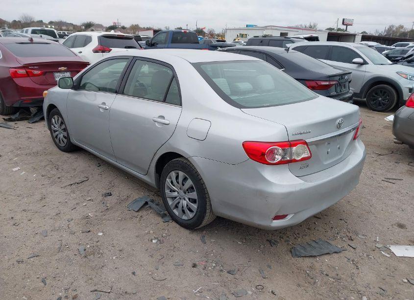 Photo 3 of 2013 Toyota Corolla LE (VIN 2T1BU4EE6DC021651)