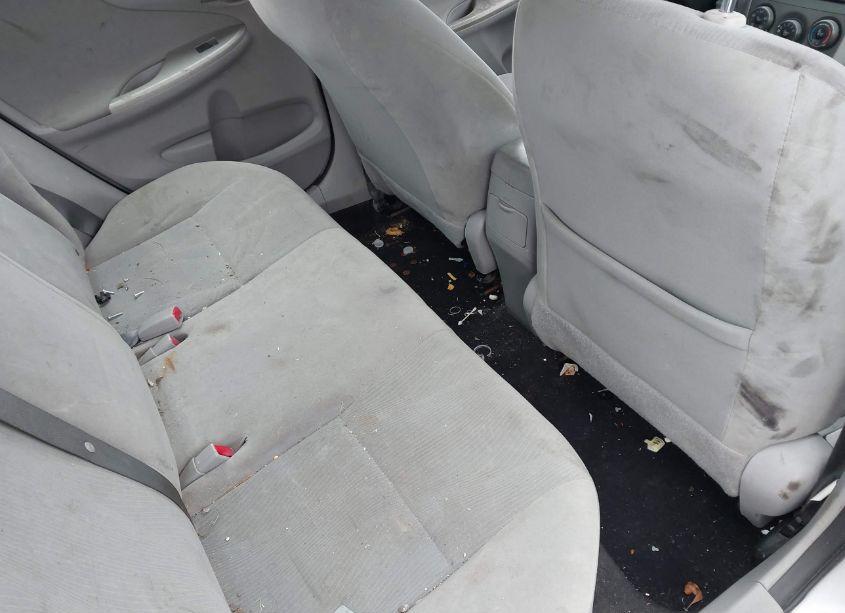 Photo 8 of 2013 Toyota Corolla LE (VIN 2T1BU4EE6DC021651)