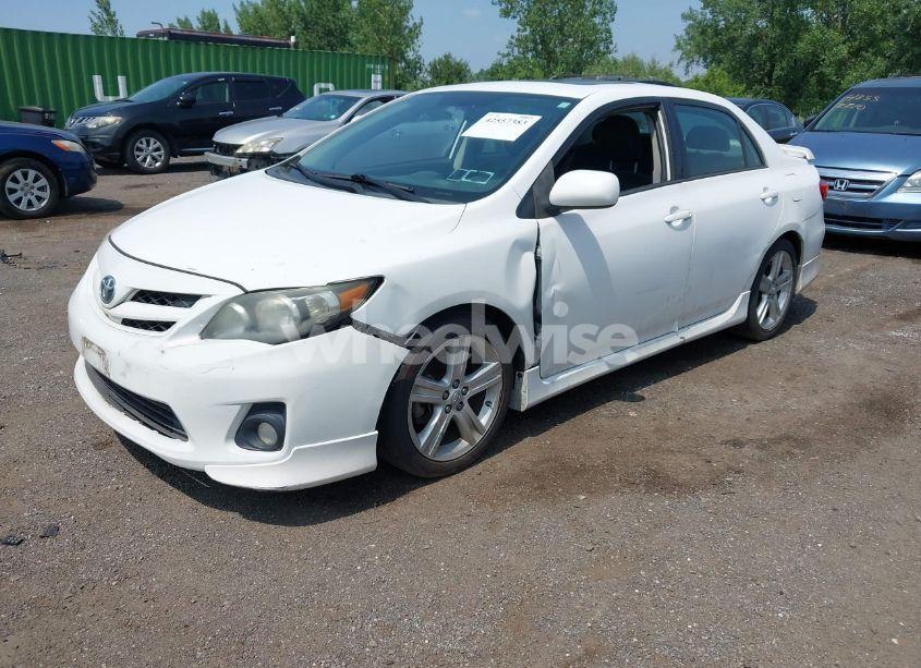 Photo 2 of 2013 Toyota Corolla S (VIN 2T1BU4EE6DC029782)