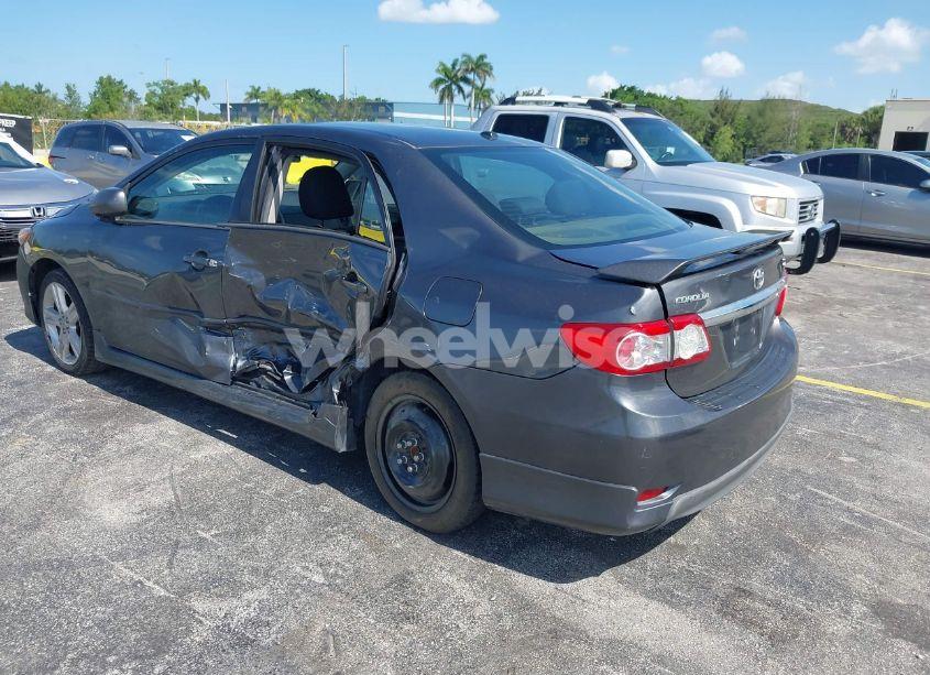 Photo 3 of 2013 Toyota Corolla S (VIN 2T1BU4EE6DC051104)