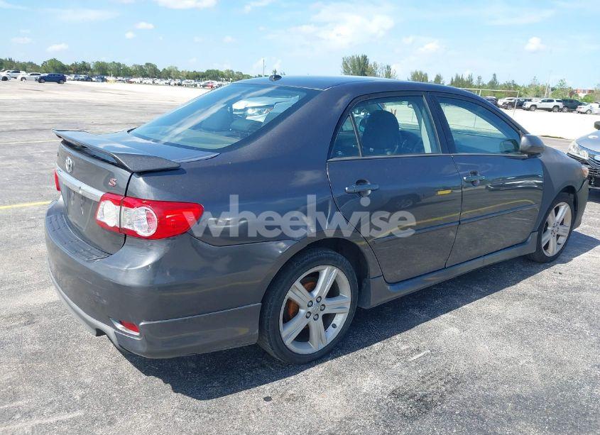 Photo 4 of 2013 Toyota Corolla S (VIN 2T1BU4EE6DC051104)