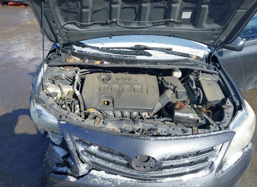 Photo 10 of 2013 Toyota Corolla LE (VIN 2T1BU4EE6DC052348)