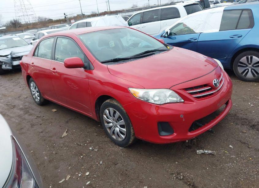 2013 Toyota Corolla LE (VIN 2T1BU4EE6DC068422) main photo