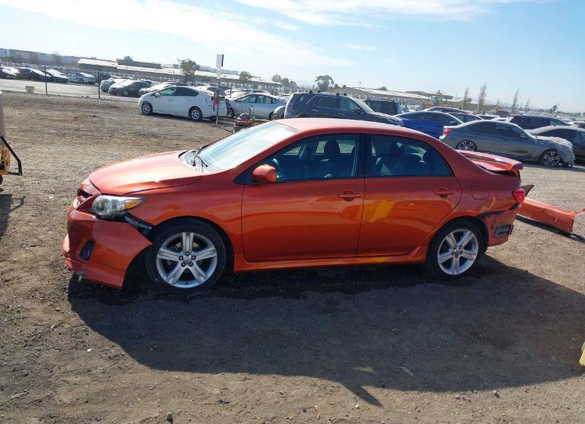 Photo 15 of 2013 Toyota Corolla S SPECIAL EDITION (VIN 2T1BU4EE6DC077847)