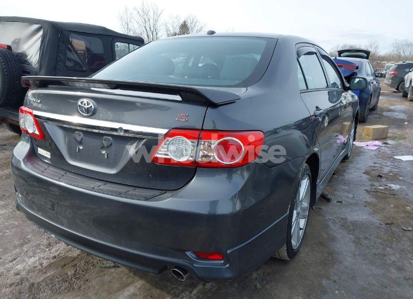 Photo 4 of 2013 Toyota Corolla S (VIN 2T1BU4EE6DC078366)