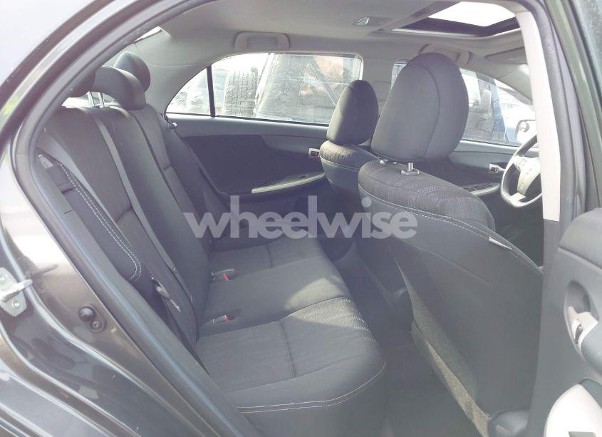 Photo 8 of 2013 Toyota Corolla S (VIN 2T1BU4EE6DC078366)