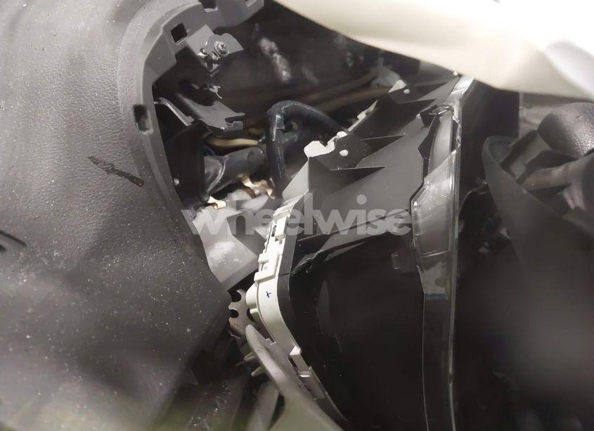 Photo 15 of 2013 Toyota Corolla LE (VIN 2T1BU4EE6DC083647)