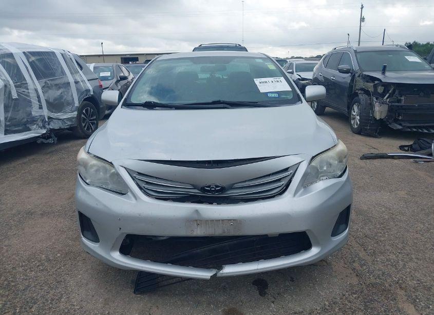 Photo 13 of 2013 Toyota Corolla LE (VIN 2T1BU4EE6DC088153)