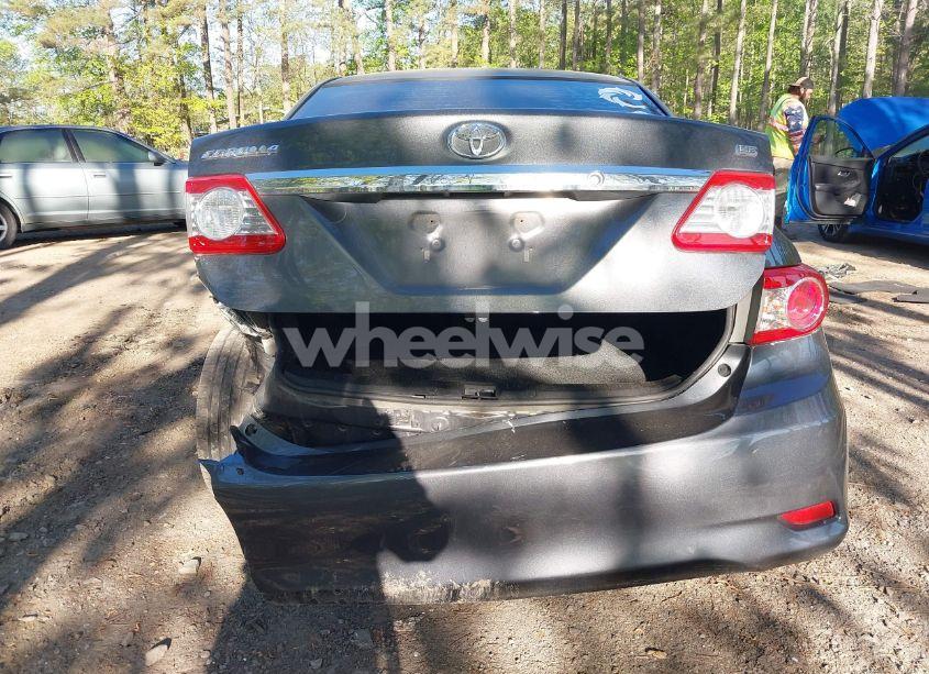 Photo 16 of 2013 Toyota Corolla LE (VIN 2T1BU4EE6DC089531)